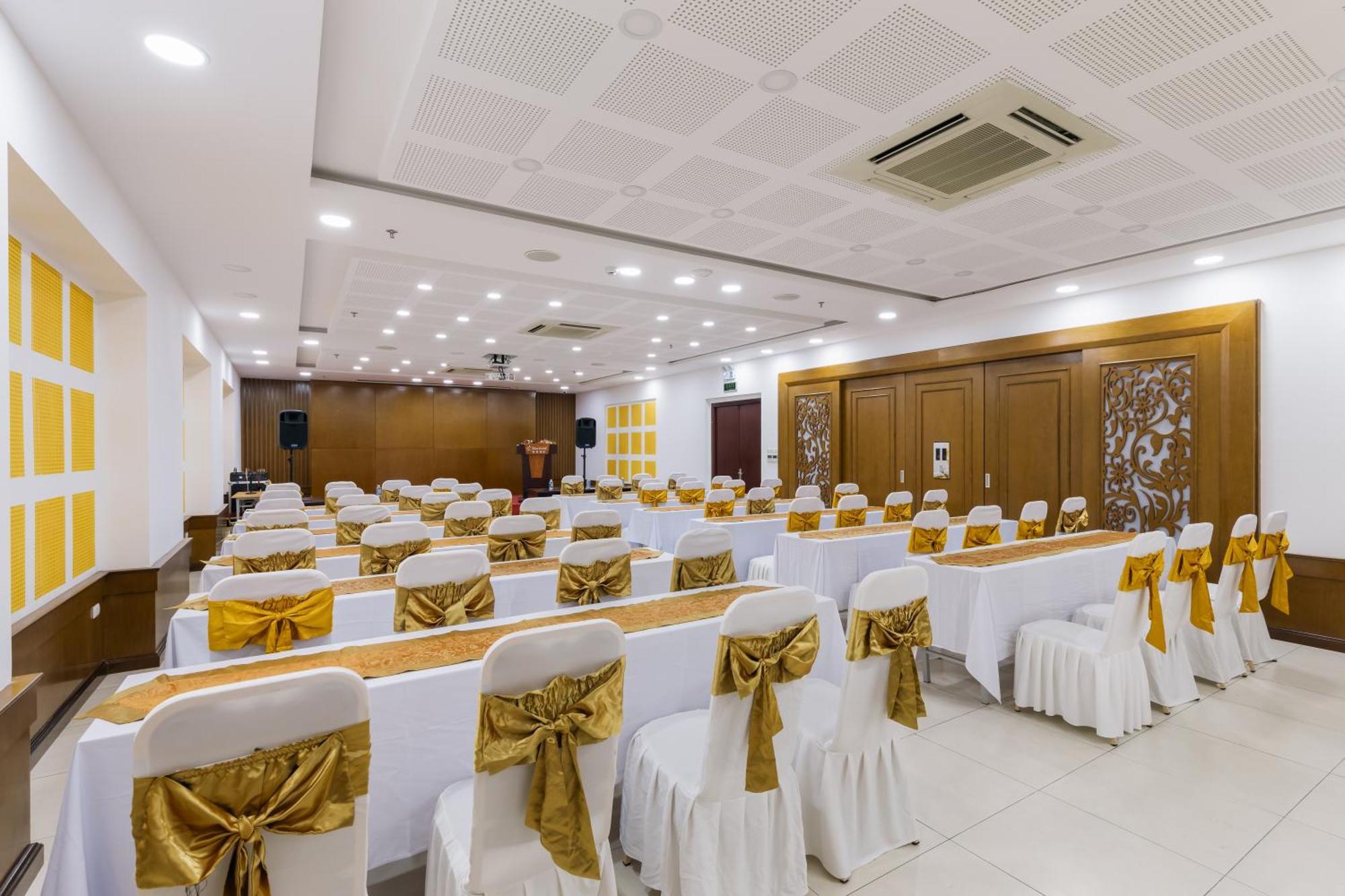 Star Hotel And Spa Danang Extérieur photo